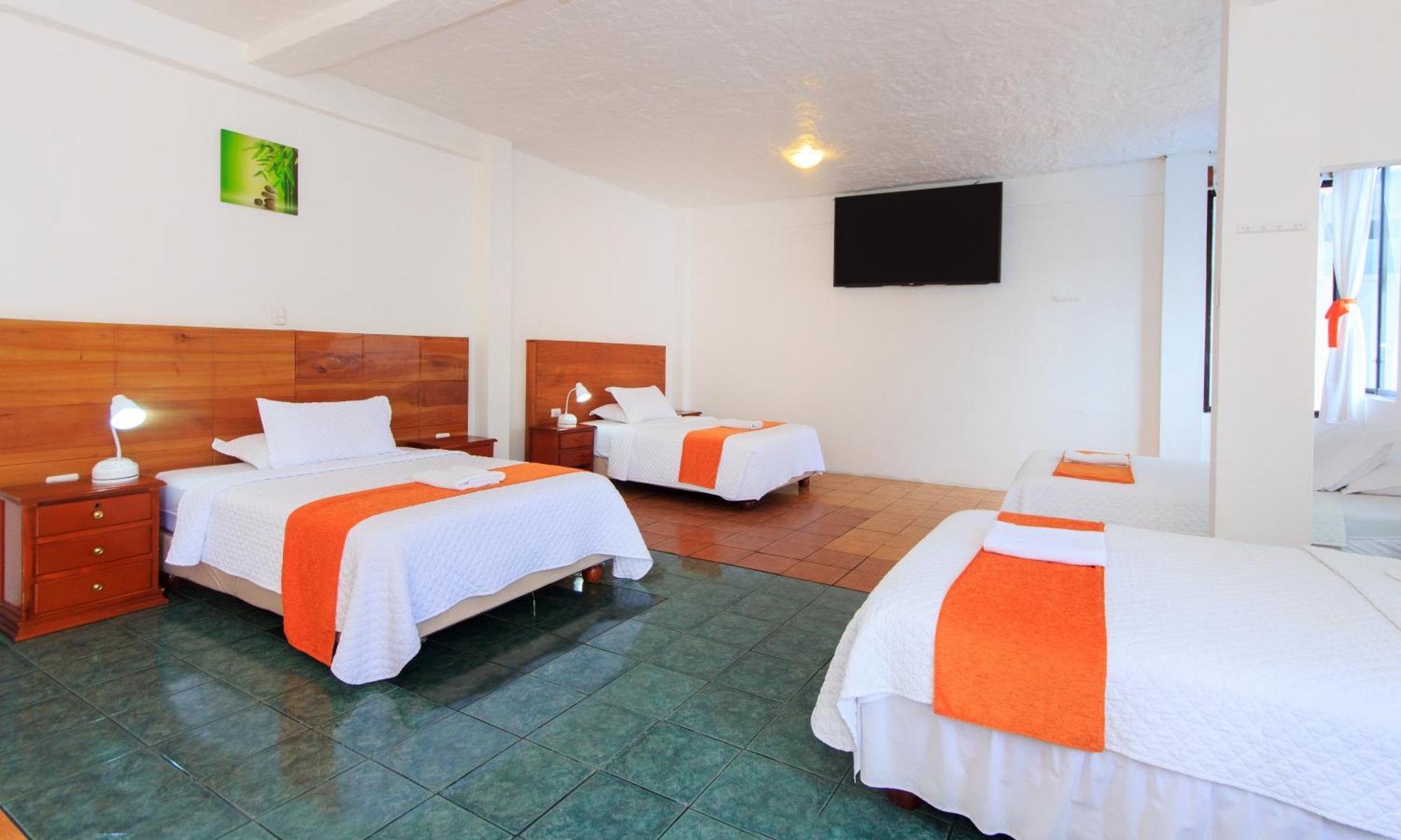 Hotel La Casa De Judy Puerto Ayora  Exteriör bild